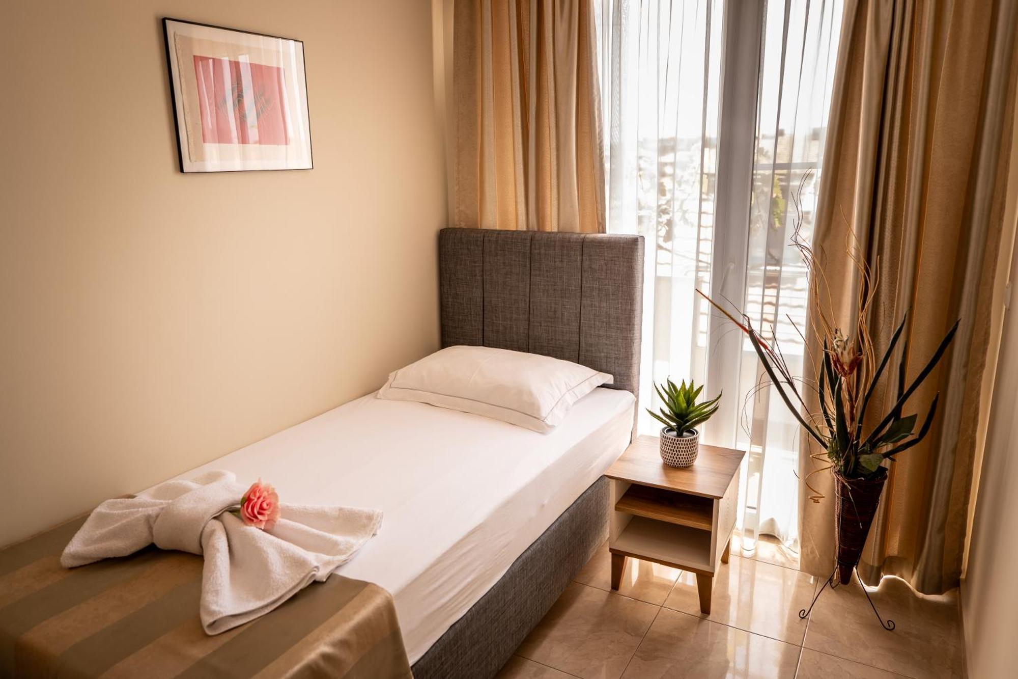Hotel Rodos House Pomorie Exterior foto
